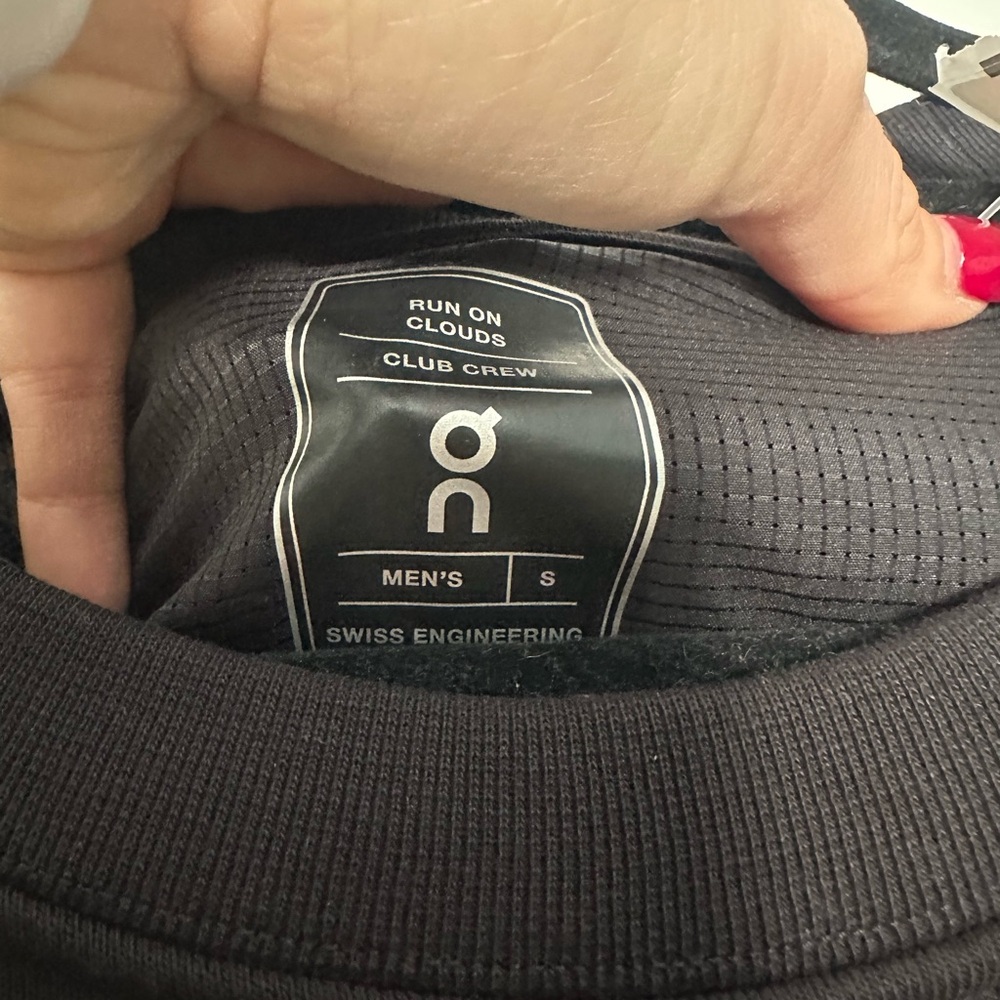 ON crewneck sweater, black, size S - Picture 4 of 8